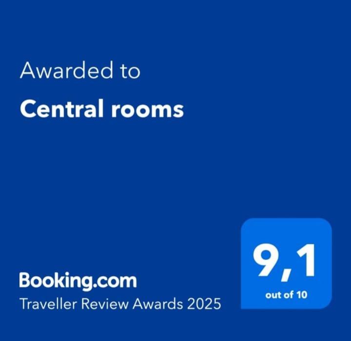 Central Rooms Agira Esterno foto